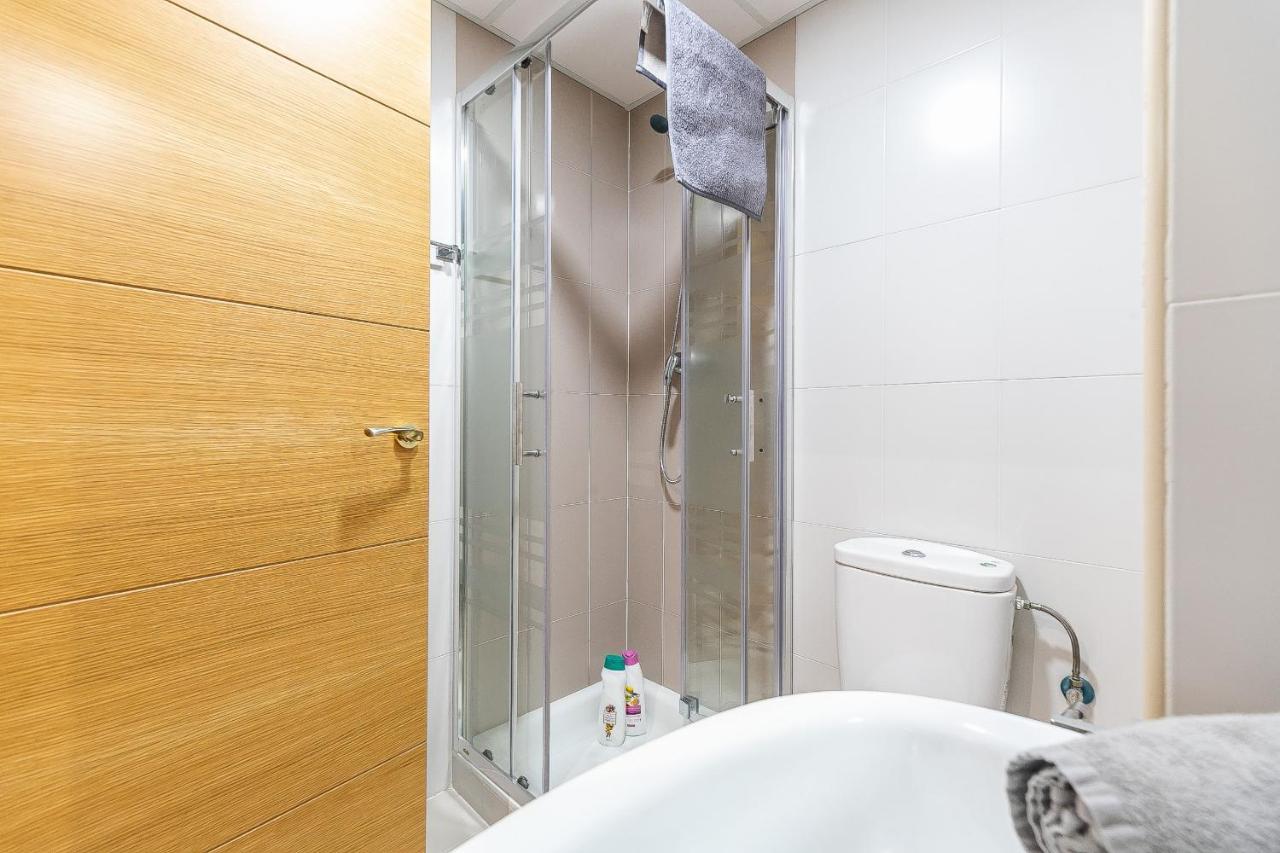 Modern Beach Apartment Valparaiso With Parking Málaga Exterior foto